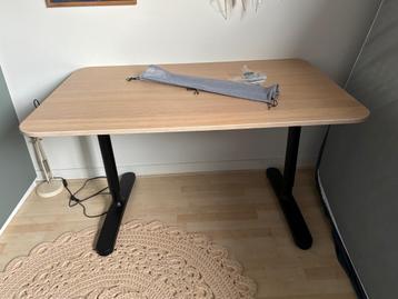 Bekant bureau (1.20 x 80) met Hattefjäll bureaustoel (Ikea) - afbeelding 2