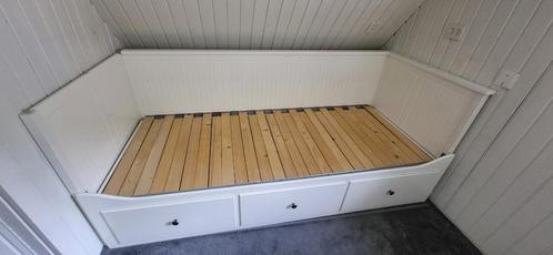 bed bank, Huis en Inrichting, Slaapkamer | Slaapbanken, Gebruikt, 80 cm, 200 cm, Tweepersoons, Wit, Ophalen