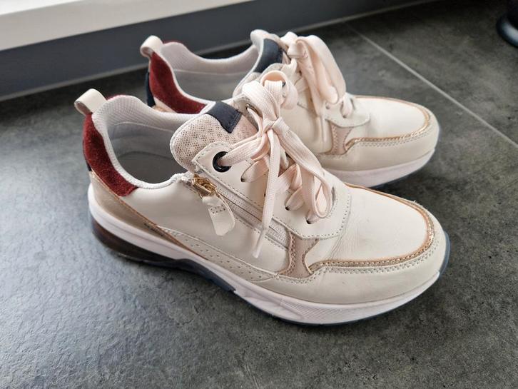 Gabor Rollingsoft 5,5 of 38,5, Kleding | Dames, Schoenen, Zo goed als nieuw, Sneakers of Gympen, Beige, Ophalen of Verzenden