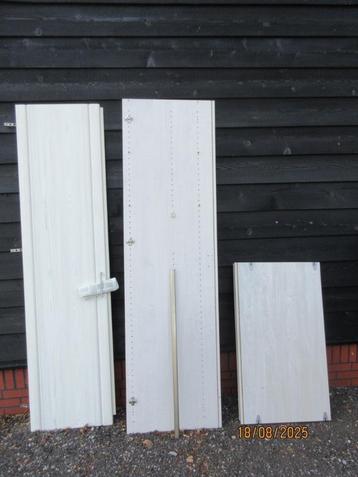 kleding kast / hang-leg kast wit met houtnerf beschikbaar voor biedingen