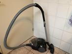 Zwarte philips PowerPro compact stofzuiger zonder stof zak, Ophalen, Gebruikt, Stofzuiger, Minder dan 1200 watt