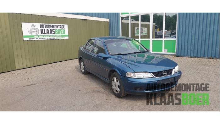 Scherm rechts-voor van een Opel Vectra, Auto-onderdelen, Carrosserie en Plaatwerk, Opel, Gebruikt, 6 maanden garantie, 12 maanden garantie