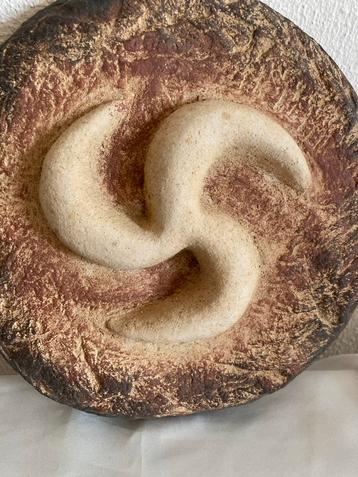 Aardewerk Trisquel Wanddecoratie beschikbaar voor biedingen