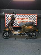 Vespa Sprint • Bromscooter 2019 • Custom Paint, Fietsen en Brommers, Ophalen, Overige modellen, Maximaal 45 km/u, Zo goed als nieuw