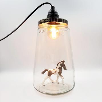 Kesbekelamp met Schleich pony | Schleich paardje Paardenlamp beschikbaar voor biedingen