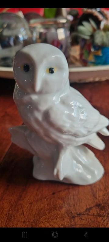 Porseleinen Sneeuwuil Beeldje beschikbaar voor biedingen