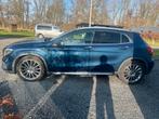 Mercedes-Benz GLA 180 AMG premium plus, Zwart, 4 cilinders, 715 kg, Blauw