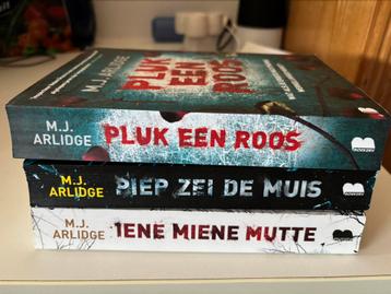 Eerste drie boeken Arlidge beschikbaar voor biedingen