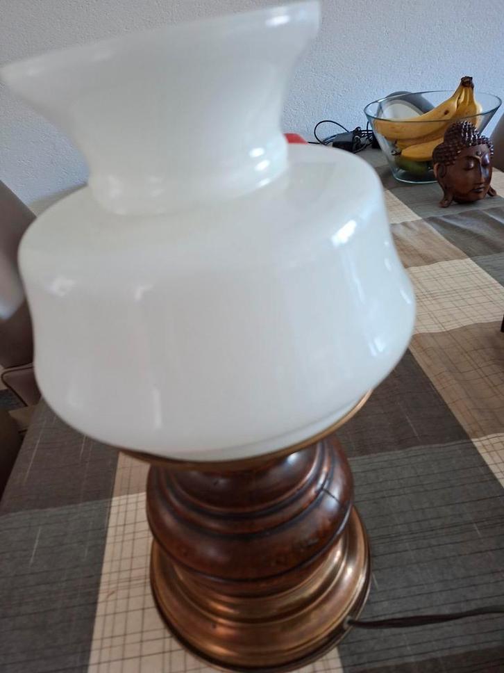 Vintage Tafellamp met Melkglas Kap, Antiek en Kunst, Antiek | Lampen, Ophalen