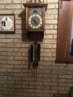 Urgos Wandklok met Slinger, Antiek en Kunst, Antiek | Klokken, Ophalen