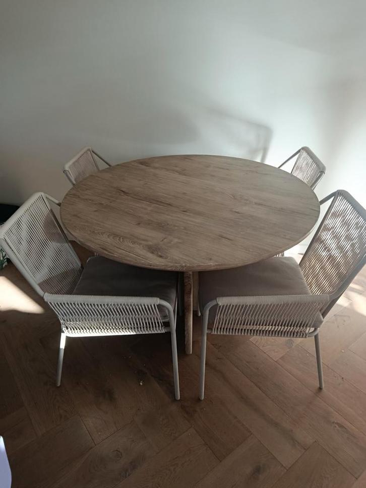Ronde eettafel met 4 stoelen - Zo goed als nieuw!, Huis en Inrichting, Tafels | Eettafels, Ophalen