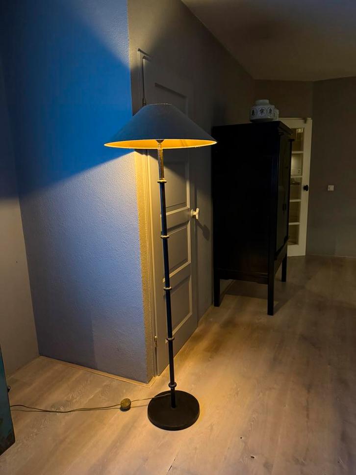 Vloerlamp met kap, Huis en Inrichting, Lampen | Vloerlampen, Ophalen of Verzenden