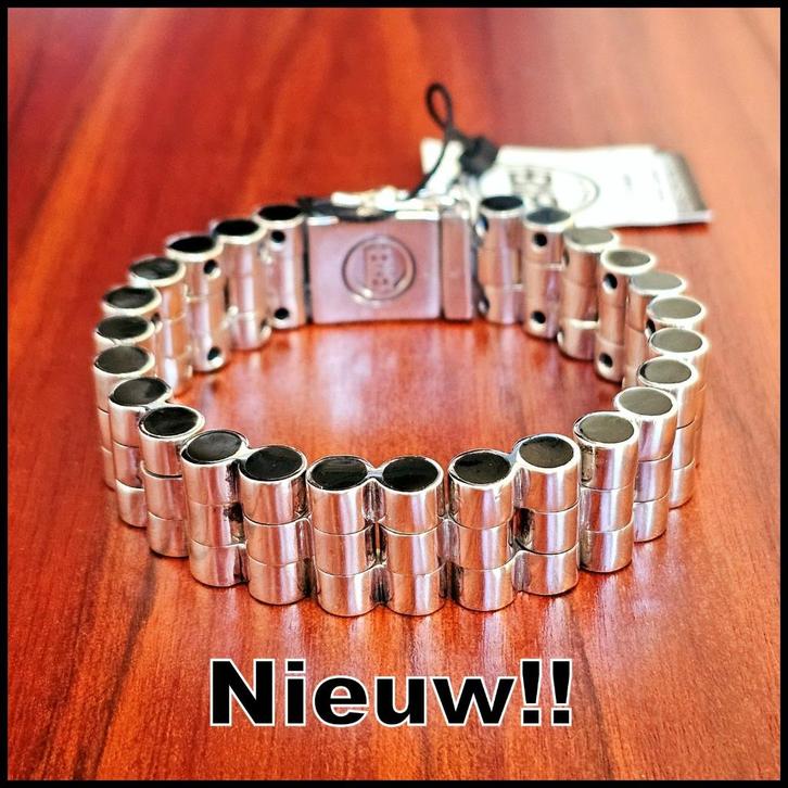 ISABEL SMALL  Nieuw!!     Buddha to Buddha armband maat E, Sieraden, Tassen en Uiterlijk, Armbanden, Nieuw, Zilver, Zilver, Ophalen of Verzenden