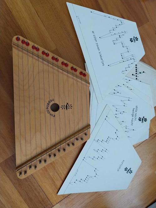 Cymbaal met muziekkaarten, Muziek en Instrumenten, Snaarinstrumenten | Harpen, Zo goed als nieuw, Ophalen of Verzenden
