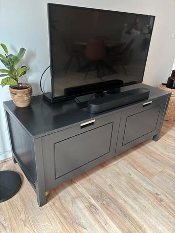 Gratis eikenhouten tv meubel beschikbaar voor biedingen