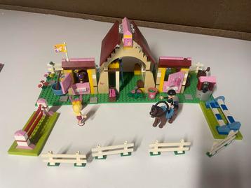 Lego Friends Paardenstal beschikbaar voor biedingen