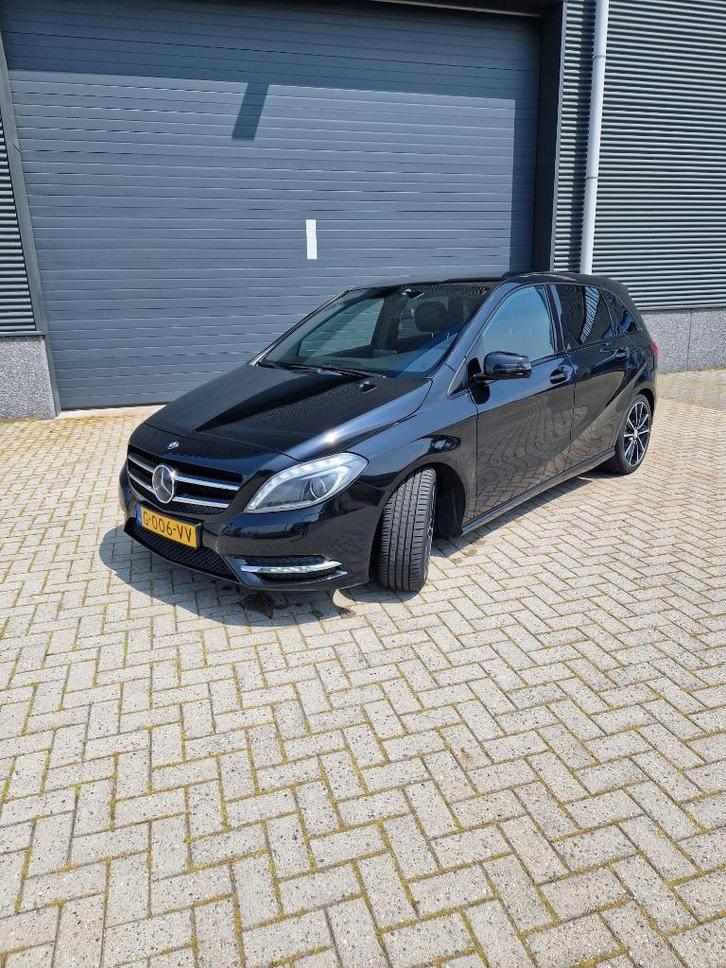 Mercedes-Benz B-Klasse 1.6 B200 5DRS Blue Eff. 2013 Zwart, Auto's, Mercedes-Benz, Particulier, B-Klasse, ABS, Adaptive Cruise Control