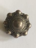 Antieke Zilveren Zeeuwse Knoop Broche ( in Hilversum ), Ophalen of Verzenden, Gebruikt, Minder dan 4 cm, Zilver