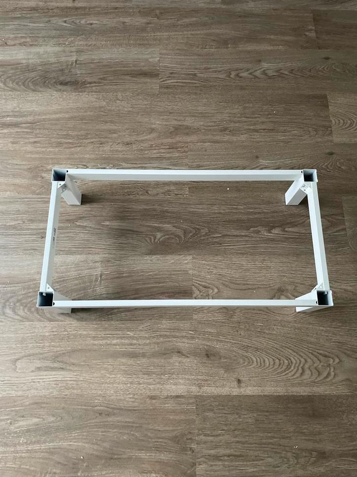 Kallax Onderstel - Geschikt voor 2x2 en 2x4 Kasten, Huis en Inrichting, Kasten | Overige, Zo goed als nieuw, Ophalen