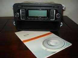 ORIGINEEL VW VOLKSWAGEN SEAT SKODA RCD210 RADIO CD MET CODE, Auto diversen, Autoradio's, Zo goed als nieuw, Ophalen of Verzenden