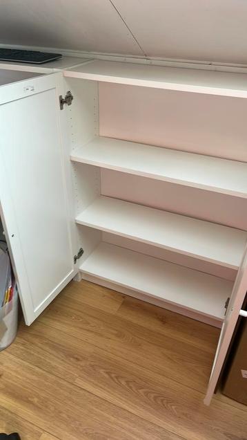 Ikea Billy lage boekenkast met deuren - afbeelding 2