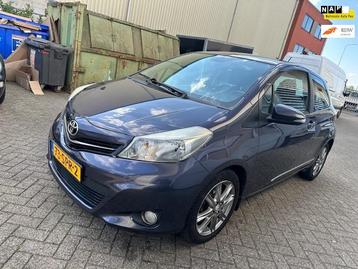 Toyota Yaris 1.3 VVT-i Dynamic CLIMAT BJ 11-2011 APK 12-2025 beschikbaar voor biedingen