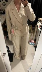 Volledige Pak NIEUW!, Kostuum of Pak, Beige, Nieuw, Ophalen of Verzenden