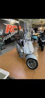 Vespa Primavera 70 years, Fietsen en Brommers, Scooters | Vespa, Ophalen, Zo goed als nieuw, Benzine, Overige modellen
