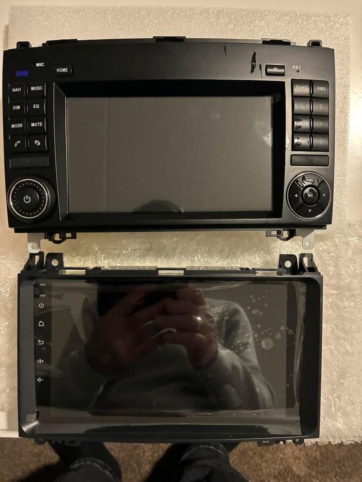 Mercedes auto radio navigatie Bluetooth CarPlay android auto, Auto diversen, Autoradio's, Nieuw, Ophalen of Verzenden