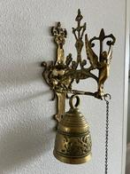 Antieke trekbel met engel en kloostercel motief, Antiek en Kunst, Ophalen of Verzenden, Brons