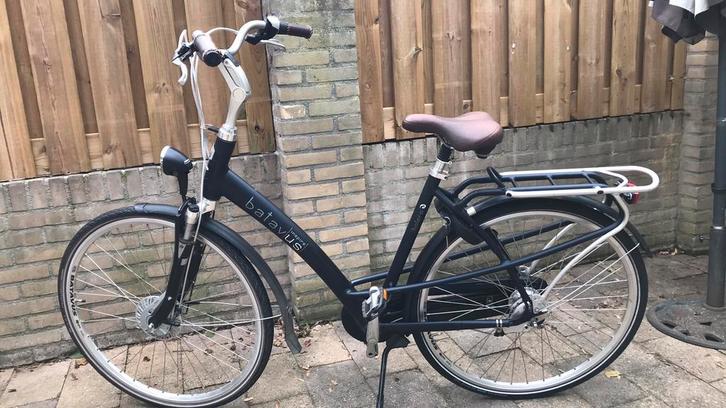 Te koop damesfiets Batavus bolero, Fietsen en Brommers, Fietsen | Dames | Damesfietsen, Zo goed als nieuw, Batavus, Versnellingen