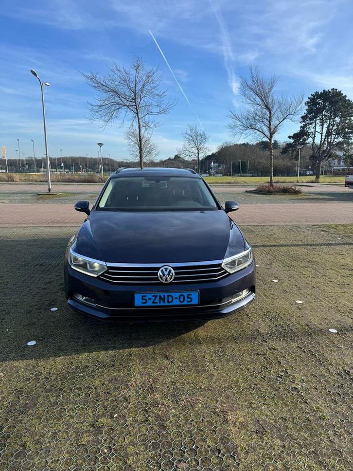 Volkswagen Passat 1.6 TDI 88KW BMT Variant DSG 2015 Blauw, Auto's, Volkswagen, Particulier, Passat, Diesel, Euro 6, B, Stationwagon