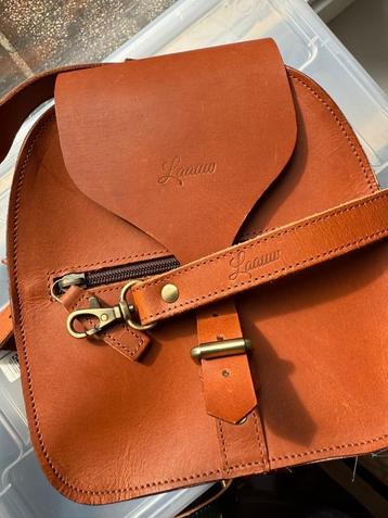 Laauw Tas beschikbaar voor biedingen