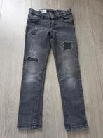 SISLEY grijze spijkerbroek maat 120 ~ SJ2029, Kinderen en Baby's, Kinderkleding | Maat 116, Broek, Meisje, Zo goed als nieuw, Sisley