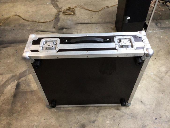 Opruiming!!!   DJ    Case voor 19 inch mixer, Muziek en Instrumenten, Behuizingen en Koffers, Gebruikt, Overige instrumenten, Flightcase