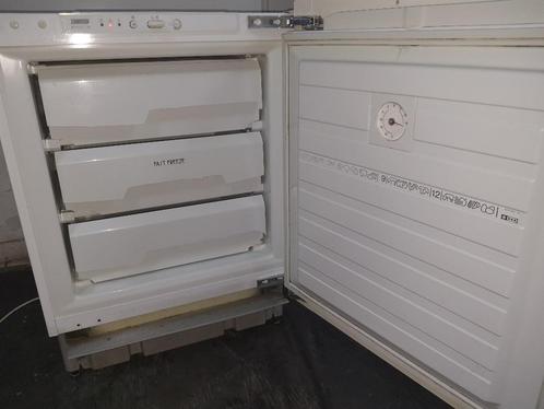 Zanussi Inbouw vriezer met 3 lades werkt Perfect, Witgoed en Apparatuur, Vriezers en Diepvrieskisten, Zo goed als nieuw, Inbouw