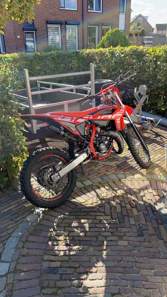 Beta RR 50 Enduro Sport 2021 Schakelbrommer, Fietsen en Brommers, Brommers | Crossbrommers, Gebruikt, Overige merken, Ophalen