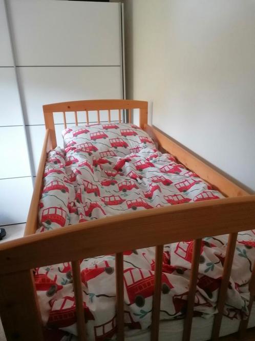 Kinder bed. 2 stuks, Kinderen en Baby's, Kinderkamer | Bedden, Zo goed als nieuw, 140 tot 160 cm, 70 tot 85 cm, Matras, Ophalen
