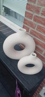 H&M 2 Donut vaas vazen, Huis en Inrichting, Woonaccessoires | Vazen, Ophalen of Verzenden, Zo goed als nieuw, Glas, Minder dan 50 cm