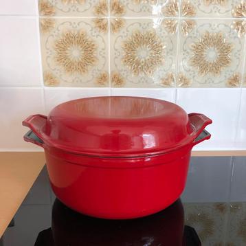 Gietijzeren braadpan rond 24 cm kersenrood   beschikbaar voor biedingen