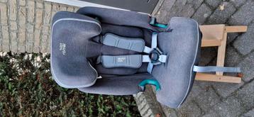 Britax Romer advansafix autostoel i-size beschikbaar voor biedingen