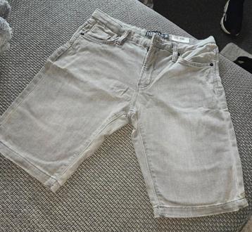 Jeansshort CARS maat 16 (176) beschikbaar voor biedingen
