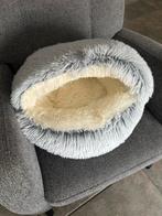 Fluffy mand te klein gekocht Nieuw!!voor klein hondje, Dieren en Toebehoren, Ophalen of Verzenden, Zo goed als nieuw, Pluche