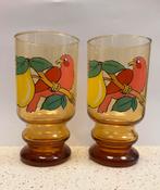 2 vintage limonade glazen - amber kleurig glas - jaren 70, Verzamelen, Glas en Borrelglaasjes, Ophalen of Verzenden, Zo goed als nieuw