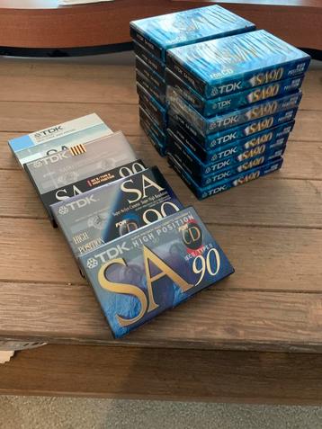 Cassette tapes “TDK” beschikbaar voor biedingen