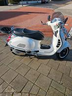 Vespa GTS 300 - bj 2015, Ophalen, Gebruikt, Benzine, Vespa