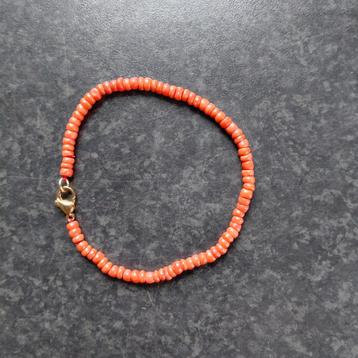 zelfs in de politiek dragen ze bloedkoraal armbanden!! beschikbaar voor biedingen