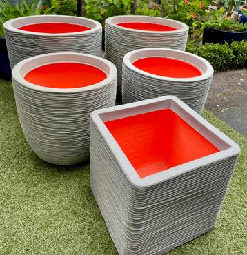 5 Capi Plantenbakken , Bloembakken NIEUW beschikbaar voor biedingen