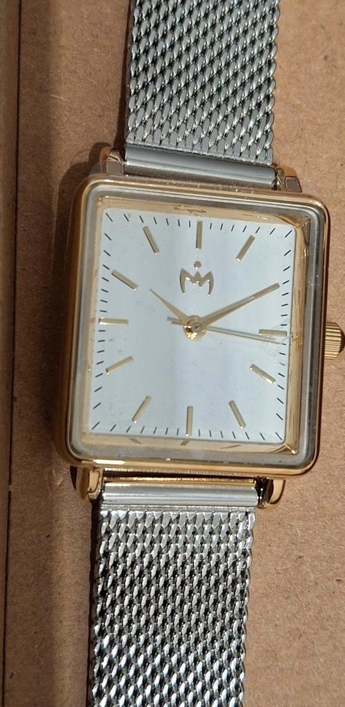 Nieuw zeer mooi, ongedragen dameshorloge., Sieraden, Tassen en Uiterlijk, Horloges | Dames, Nieuw, Overige merken, Staal, Ophalen of Verzenden