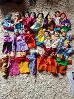 24 poppenkast figuurtjes, ariel, winni the pooh, assepoester, Ophalen of Verzenden, Gebruikt, Poppenhuispop